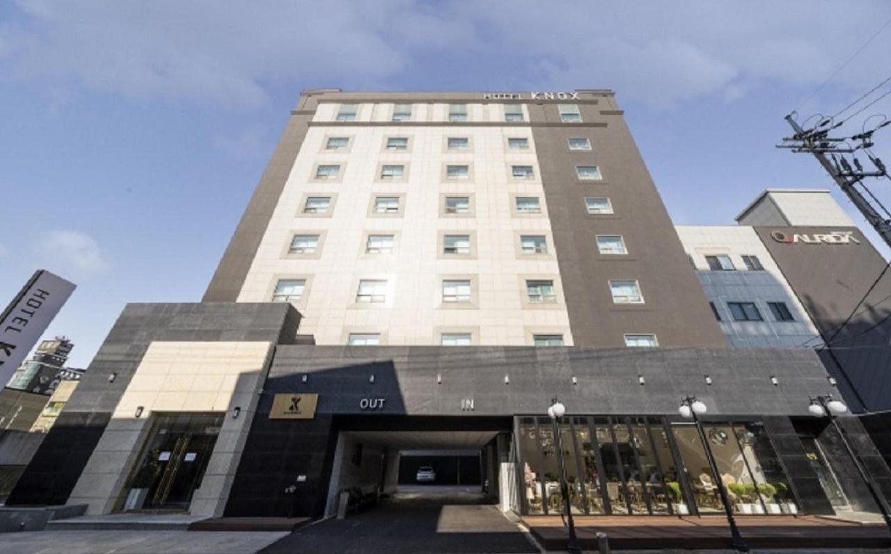 Knox Hotel تشيونان المظهر الخارجي الصورة