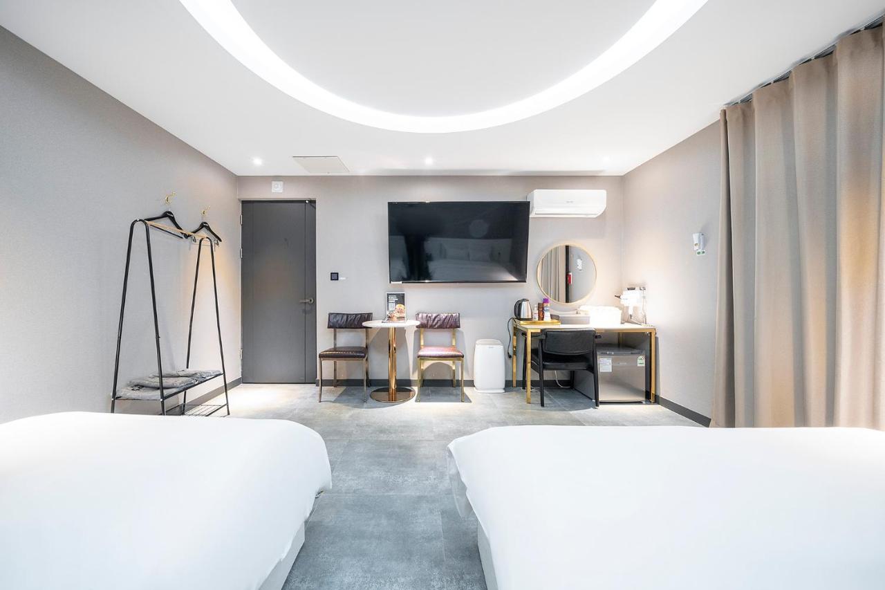 Knox Hotel تشيونان المظهر الخارجي الصورة