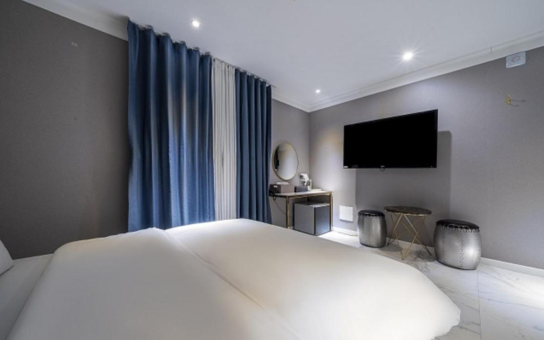 Knox Hotel تشيونان المظهر الخارجي الصورة
