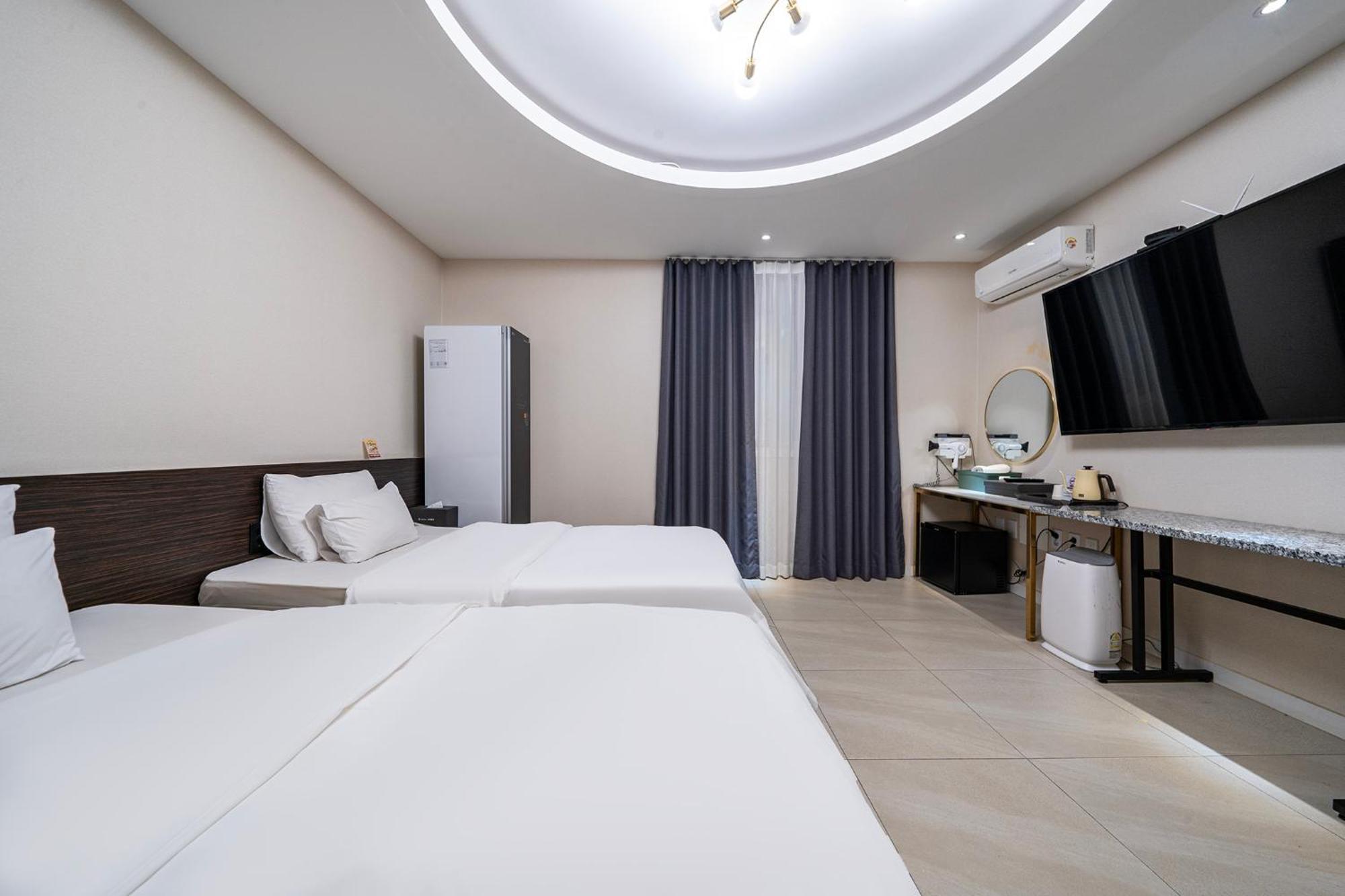 Knox Hotel تشيونان المظهر الخارجي الصورة