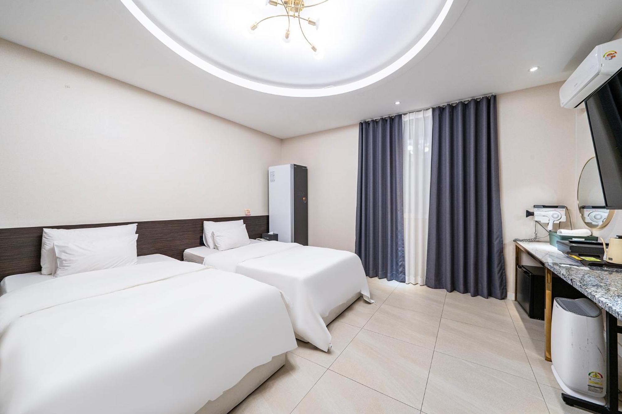 Knox Hotel تشيونان المظهر الخارجي الصورة